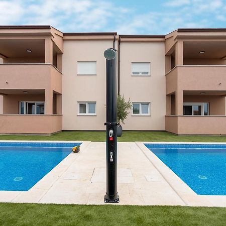 Apartmani Villa Ruby Linardici Luaran gambar